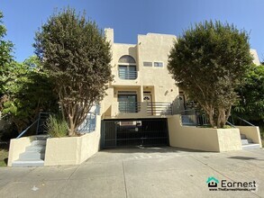 Building Photo - 2540 S Centinela Ave