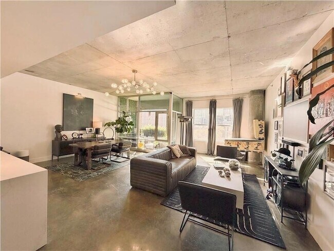 Foto del edificio - 845 Spring St NW