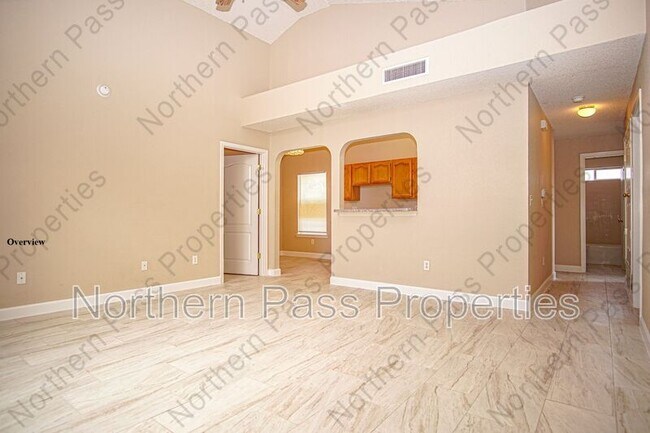 Foto del edificio - 14504 Thayer Pease Ave