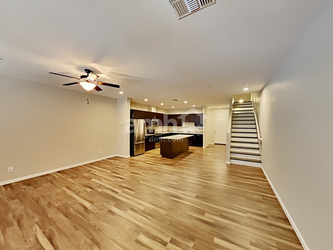 Building Photo - 20711 W Stone Hill Rd