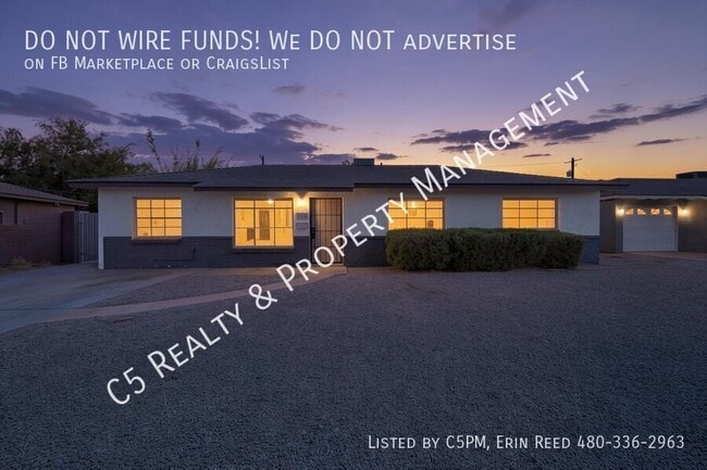 Photo - 1418 W 7th Pl House