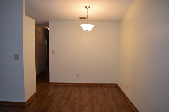 Foto del edificio - 2646 Millbank Dr