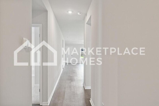 Foto del edificio - 5632 Barretts Trace Ln