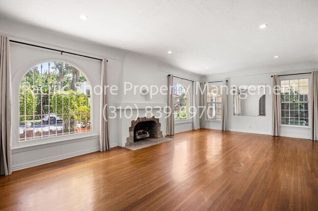Building Photo - 107 N Mansfield Ave