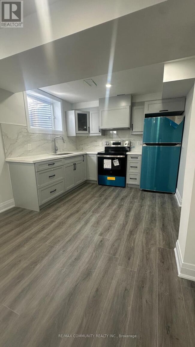 Building Photo - 67 Conley St