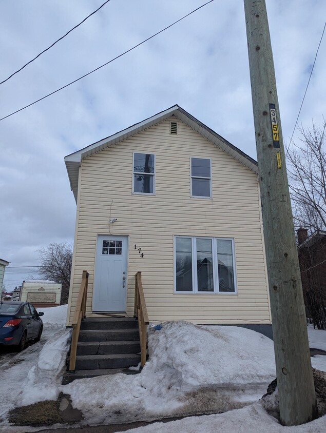 Photo principale - 174 Goulais Ave