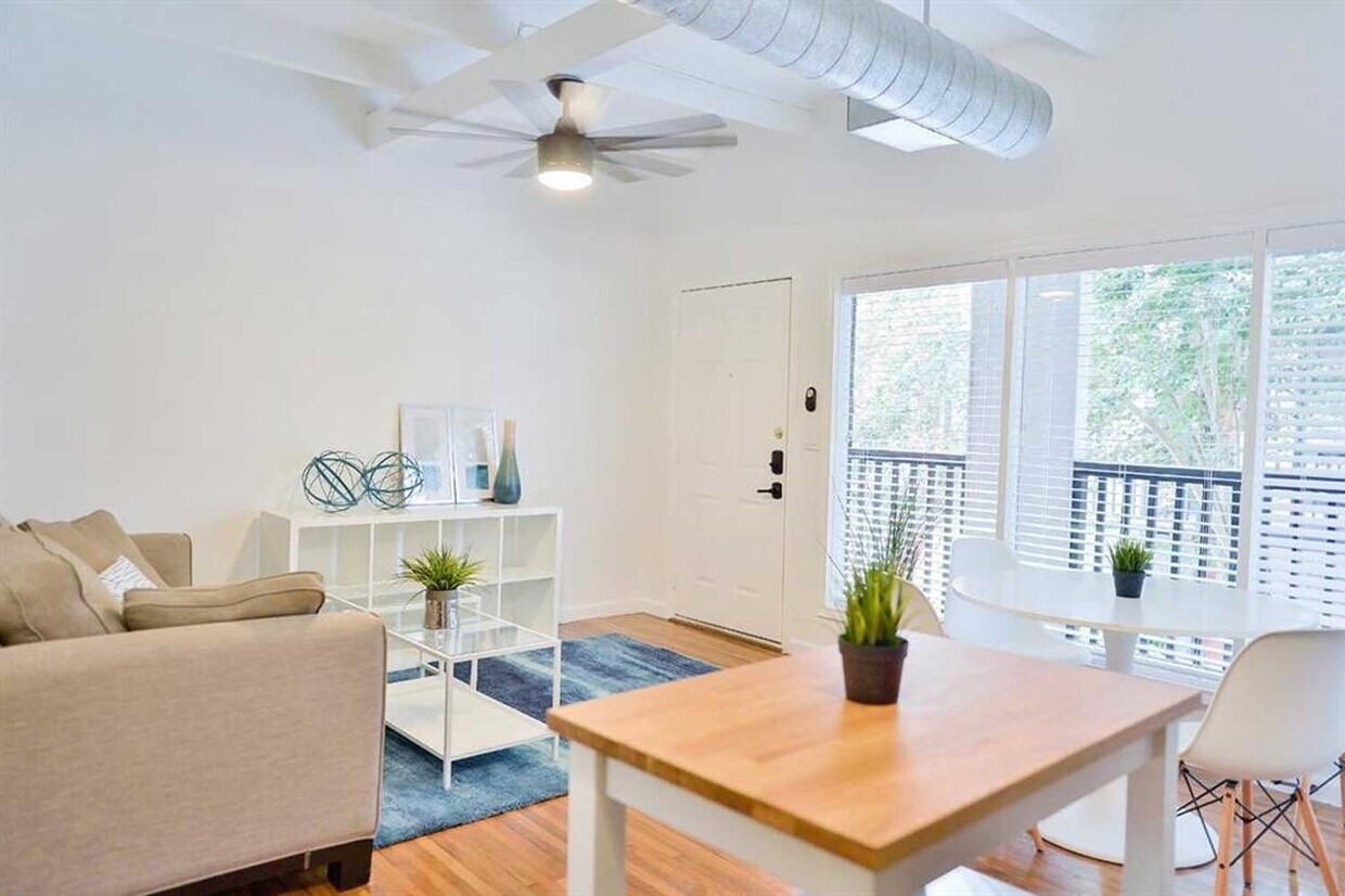 Foto principal - 219 Marshall St