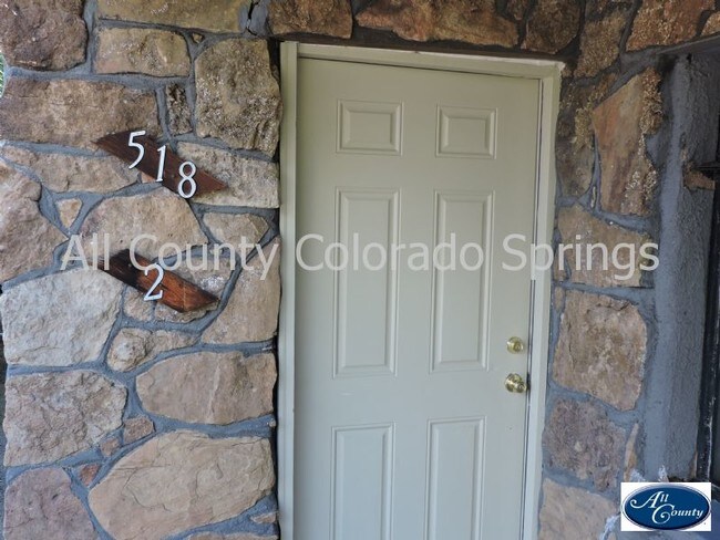 Foto del edificio - 518 W Brookside St