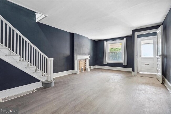 Building Photo - 227 N 53rd St