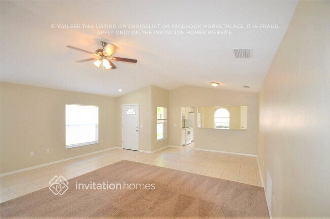 Foto del edificio - 10825 Peppersong Dr