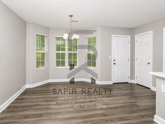Building Photo - 5791 Strathmoor Manor Cir