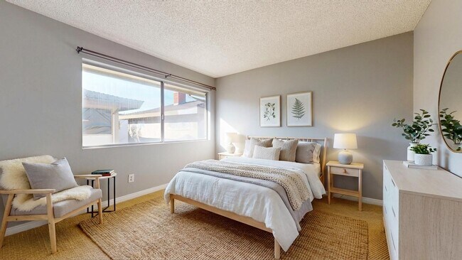 Foto del edificio - 1306 Amethyst St