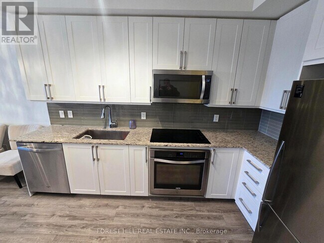 Photo du bâtiment - 9600 Yonge St