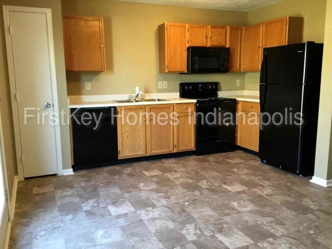 Building Photo - 46227 Winterwood Dr