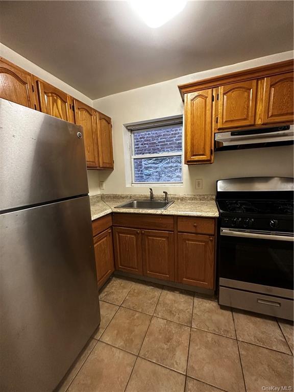 Foto del edificio - 2758 Barnes Ave