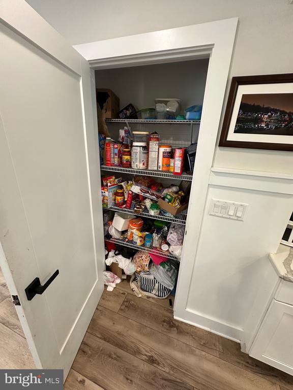 Foto del edificio - 842 E Cathedral Rd