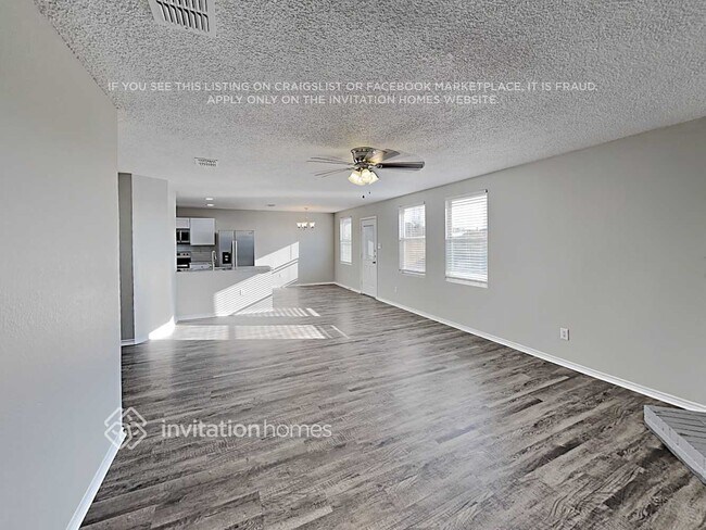 Foto del edificio - 1451 Queen Annes Dr