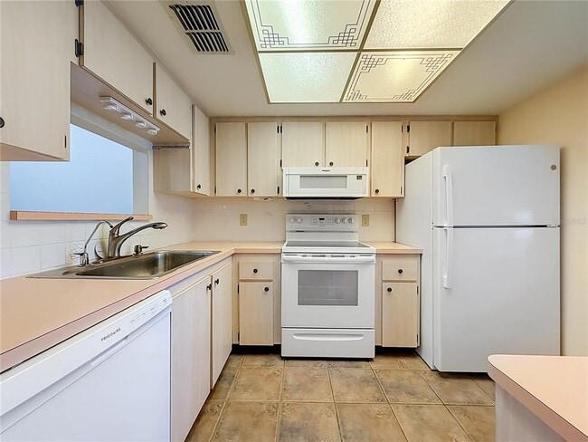 Foto del edificio - 2465 Northside Dr