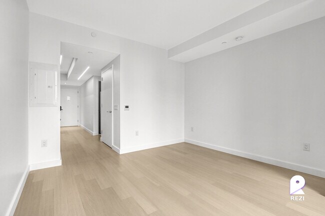 Building Photo - 2401 3rd Ave.