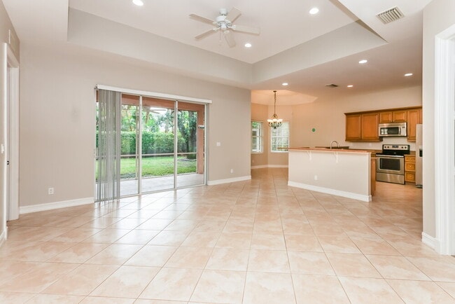Building Photo - 4854 Europa Dr