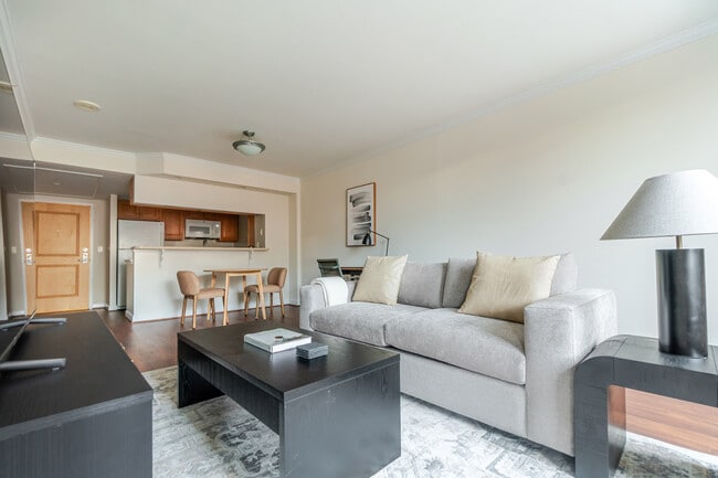 Foto del edificio - 3900 Fairfax Dr