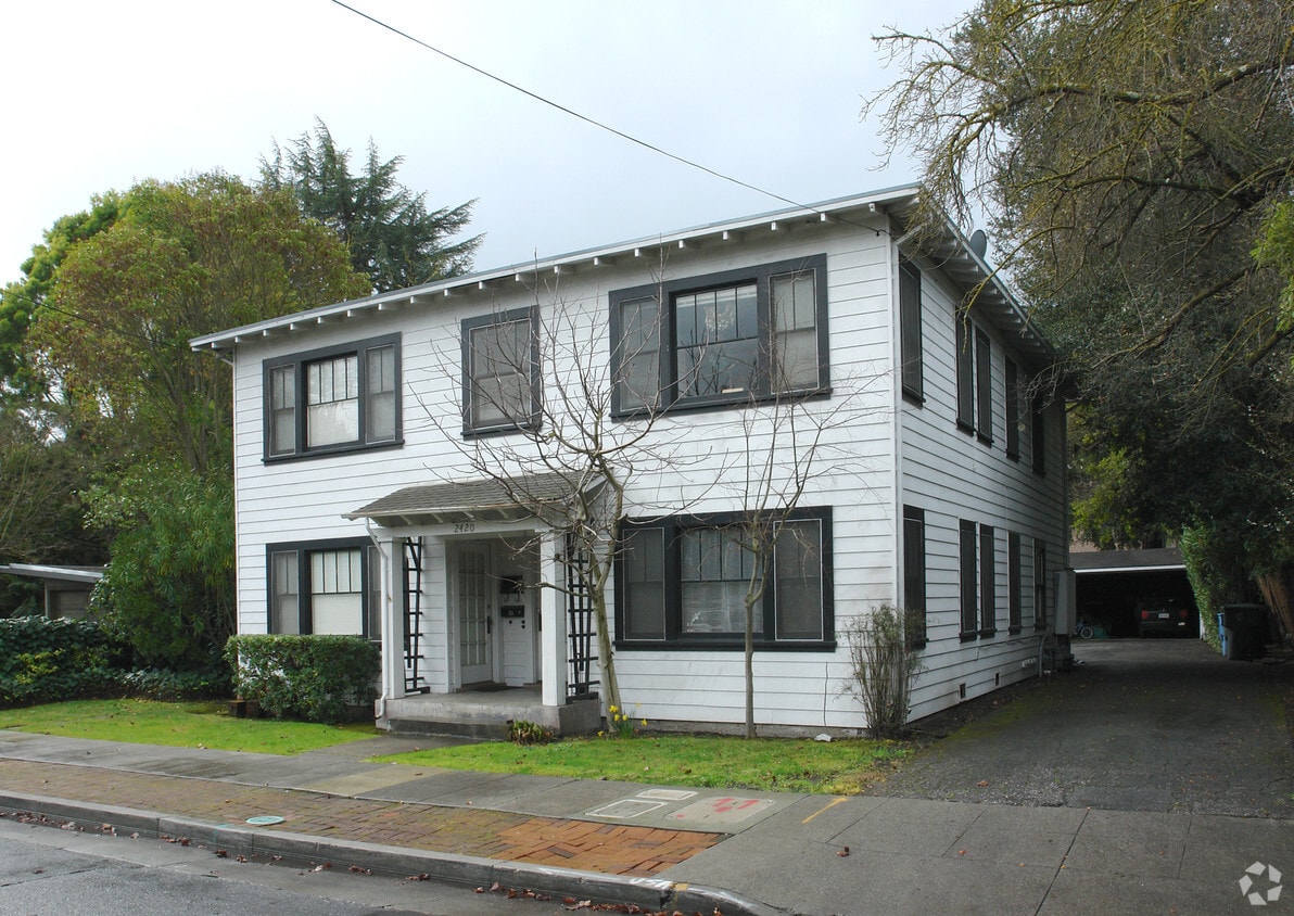 Building Photo - 2420 Tasso Street