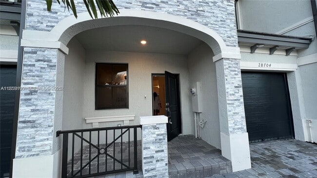 Building Photo - 28704 SW 134th Ct