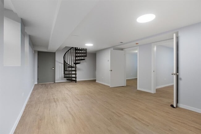 Foto del edificio - 4700 N Racine Ave