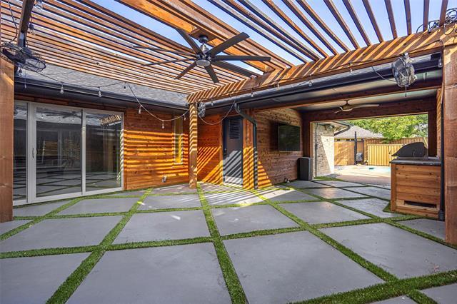 Building Photo - 12927 Fall Manor Dr
