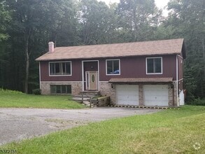 Building Photo - 118 Tomahawk Terrace