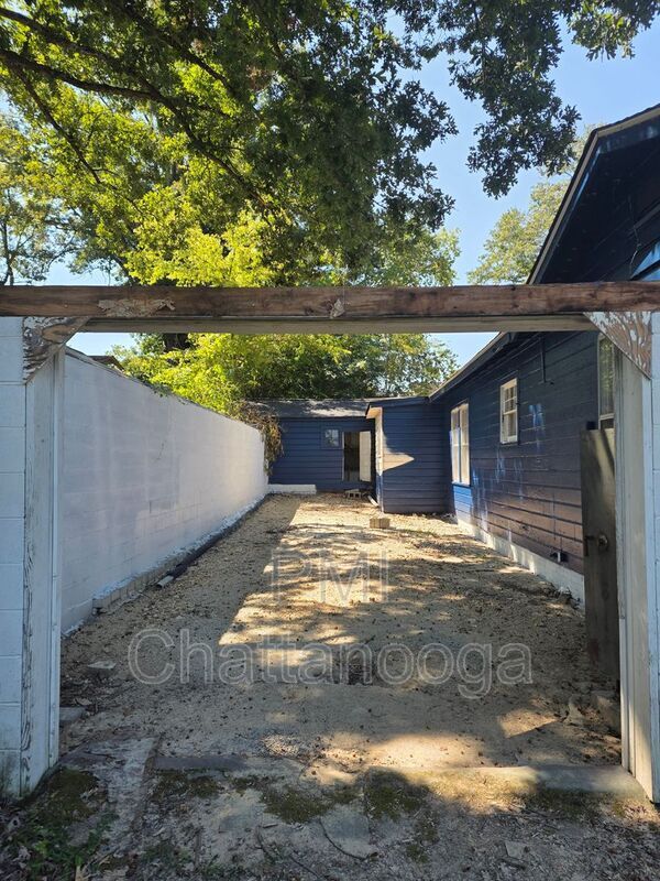 Building Photo - 101 Kingwood Dr