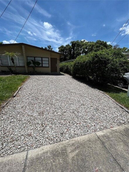 Building Photo - 1720 Miller Ave
