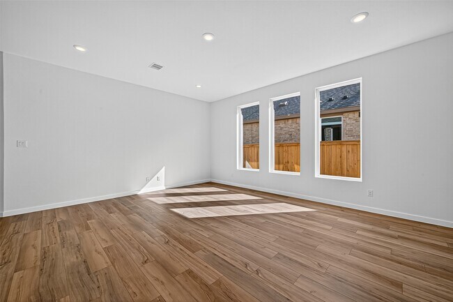 Foto del edificio - 11119 Poplar Tree Dr