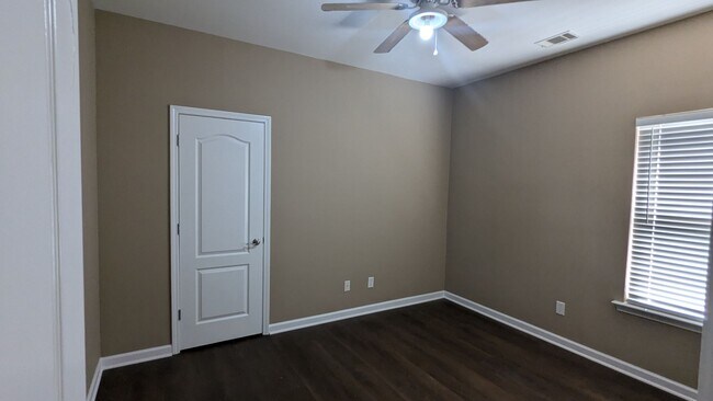 Foto del edificio - 6514 Southern Trace Dr