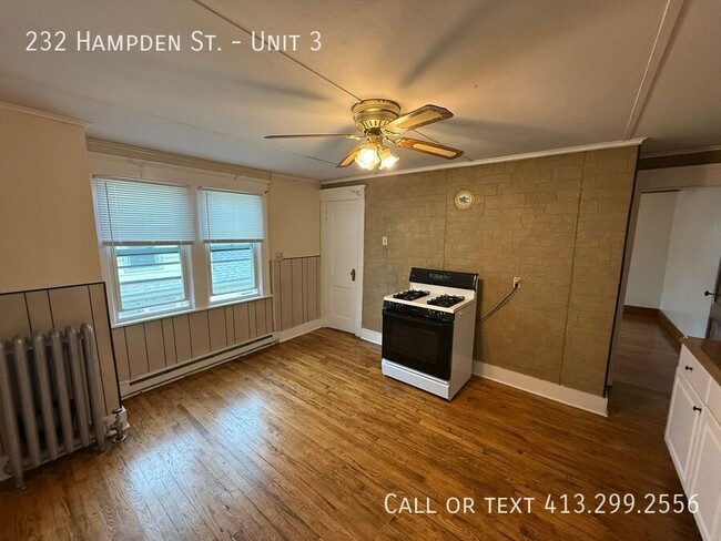 Building Photo - 232 Hampden St