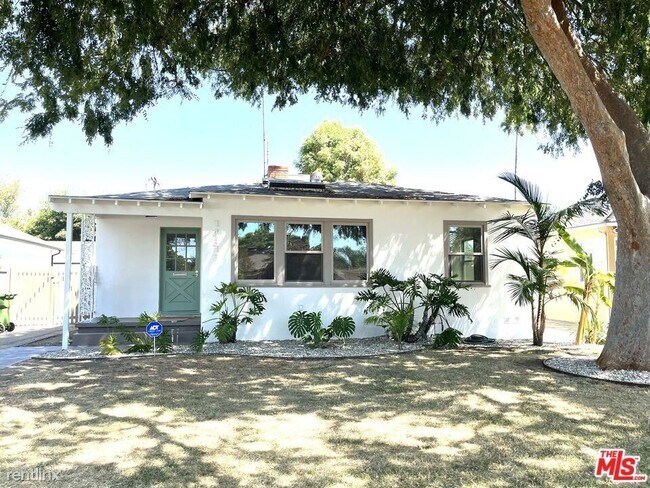Building Photo - 2 br, 2 bath House - 14317 Miranda St