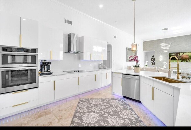 Foto del edificio - 10851 Japonica Ct