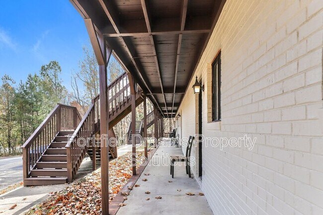 Foto del edificio - 202 Leisure Time Ln