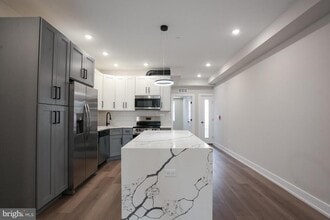 Building Photo - 3849 Fairmount Ave