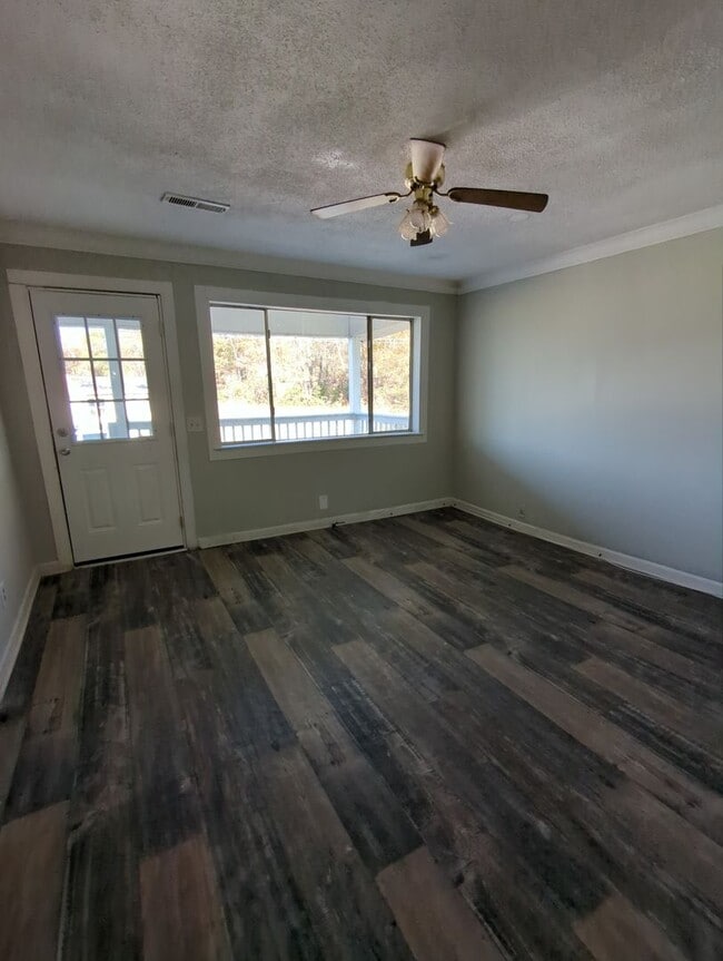 Photo - 2 Bedroom Rossville House