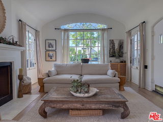 Foto del edificio - 316 S Wetherly Dr