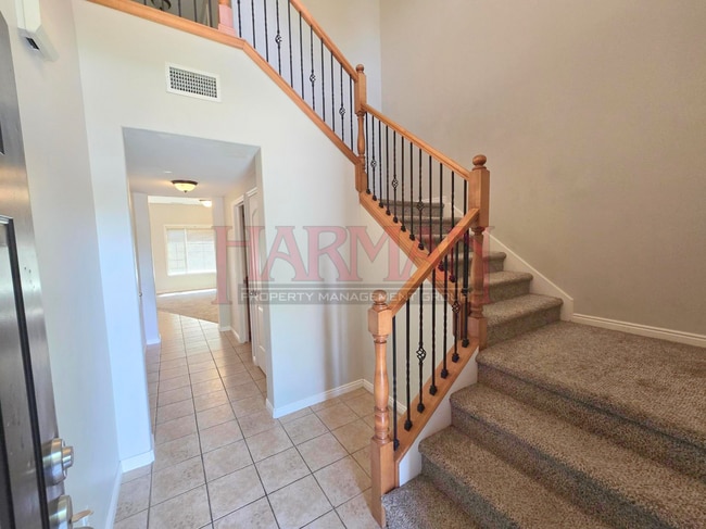 Building Photo - 269 Sunshine Dr