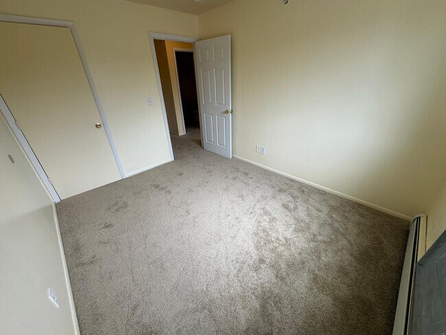 Foto del edificio - 107 Cove Ct