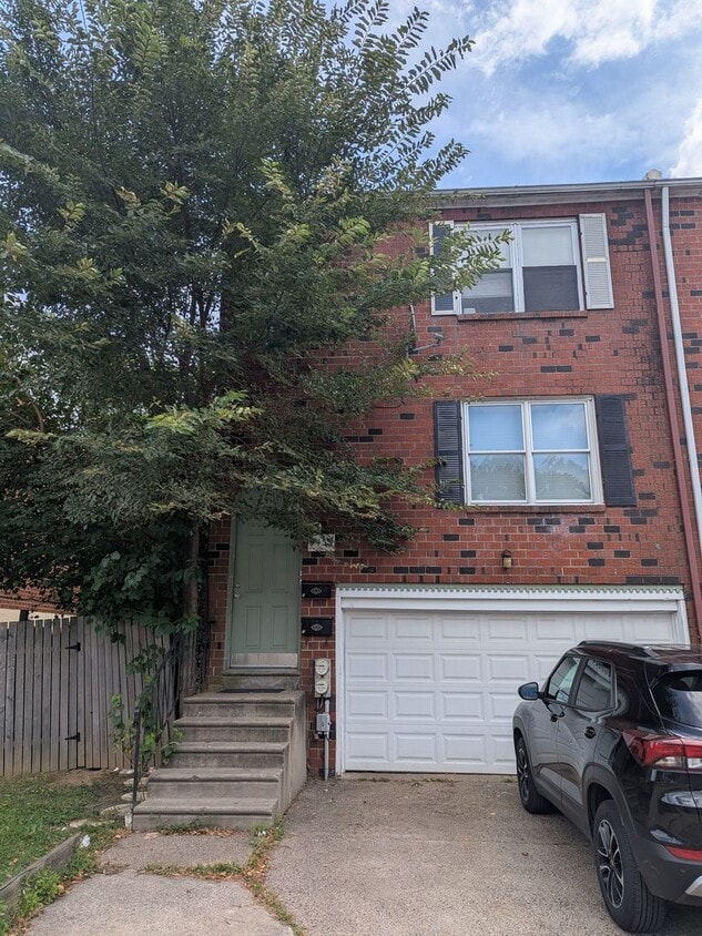 Photo - 9439 Woodbridge Rd.