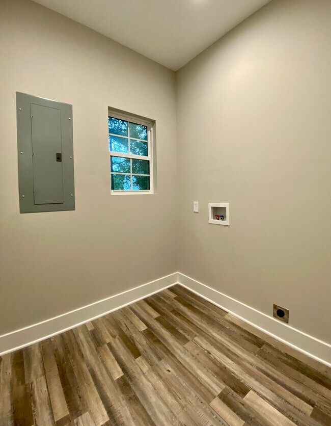 Foto del edificio - Two Bedroom Two Bathroom Cottage