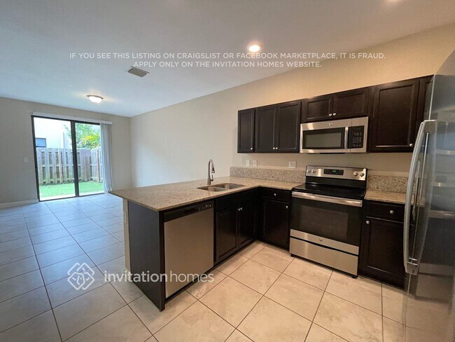 Building Photo - 11453 SW 252nd Ter