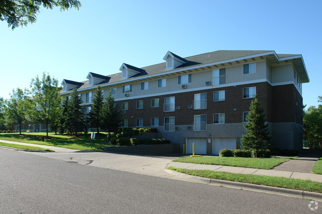 Crown Ridge Apartments - Crown Ridge