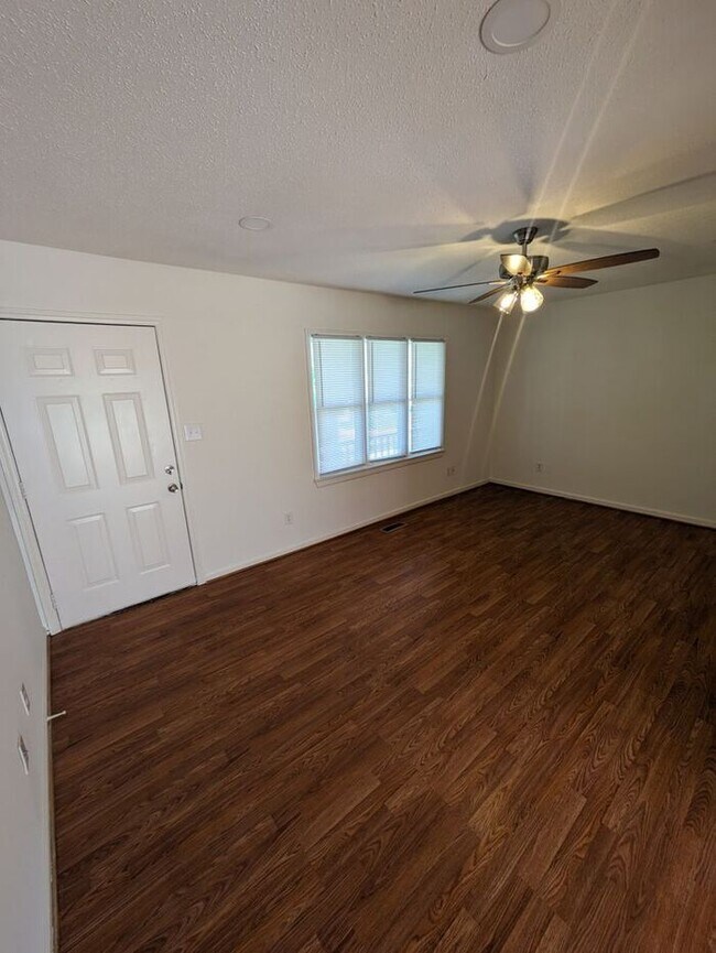 Photo - 3BD/2BA Single Family Home in Conover, NC!