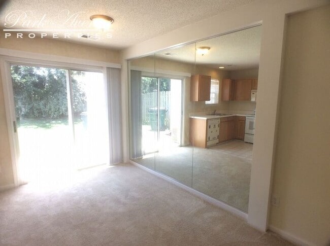 Building Photo - 12942 Mosby Ln