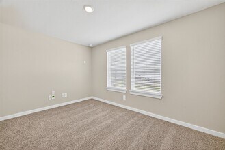 Building Photo - 3050 Marble Wy